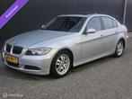 BMW 3-serie 320i Executive AUTOMAAT | NAP | APK | Stoel verw, Auto's, BMW, 65 €/maand, Zwart, 4 cilinders, 150 pk