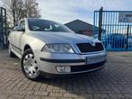 Skoda Octavia 1.6 Ambiente A-C Elek Pakket Schuif/Dak, Voorwielaandrijving, Stof, Gebruikt, 4 cilinders