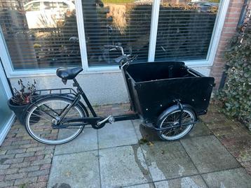 Bakfiets met Maxi Cosi adapter beschikbaar voor biedingen