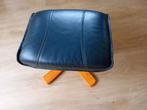 Stressless hocker voetenbank, Huis en Inrichting, Ophalen, Leer, Zo goed als nieuw, Rechthoekig