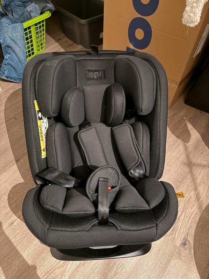 2x Novi Autostoel Groep 0/1/2/3 met Isofix - Draaibaar, Kinderen en Baby's, Autostoeltjes, Nieuw, Overige merken, 0 t/m 18 kg