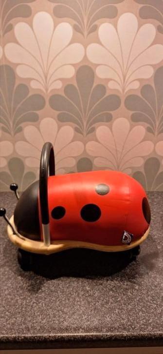 Wheelybug lieveheersbeestje, Kinderen en Baby's, Speelgoed | Houten speelgoed, Gebruikt, Rij- of Hobbelspeelgoed, Ophalen of Verzenden