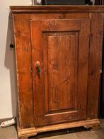 Antieke brood of tuigkast uit 18e eeuw, Antiek en Kunst, Antiek | Meubels | Kasten, Ophalen of Verzenden