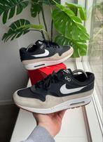 Nike Air Max 1 Black Light Bone, Kleding | Heren, Schoenen, Overige kleuren, Nike, Ophalen of Verzenden, Sneakers of Gympen