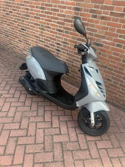 Zip 2 takt 50cc kleine gebruikers sporen 2008 dacht ik, Fietsen en Brommers, Scooters | Piaggio, Gebruikt, Zip, Ophalen of Verzenden