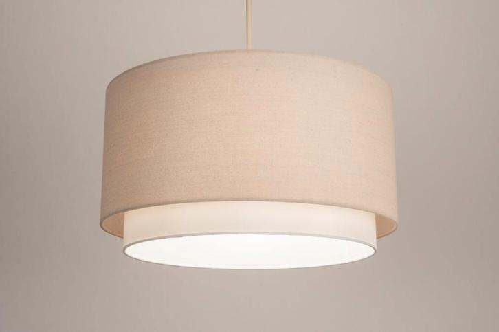 hanglamp kap beige wit salon tafel bank bed eethoek lamp, Huis en Inrichting, Lampen | Hanglampen, Nieuw, Minder dan 50 cm, Stof