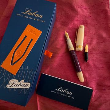 Laban 325 Wisteria Purple GT Vulpen met extra penpunt beschikbaar voor biedingen
