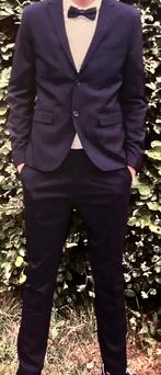 Gala kostuum jonge man, drie delig; blazer, broek en blouse, Ophalen of Verzenden, Zo goed als nieuw, Maat 48/50 (M), Zwart