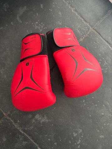 Bokshandschoenen Decathlon Domyos 8 oz beschikbaar voor biedingen
