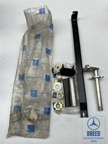 NOS montageset middenarmsteun voor Mercedes-Benz W116 beschikbaar voor biedingen