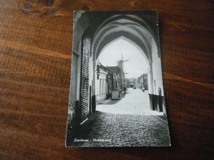 O26 - Zierikzee - Nobelpoort - Molen - Mooie oude kaart, Verzamelen, Ansichtkaarten | Nederland, Zeeland, Voor 1920, Ophalen of Verzenden