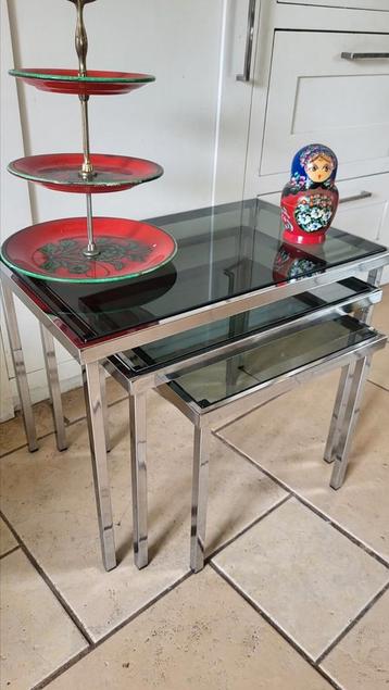Vintage nesting set chroom bijzettafeltjes jaren zeventig  beschikbaar voor biedingen
