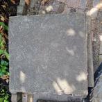 Genoeg voor een flink terras. Gratis betontegels, Ophalen, Gebruikt, 10 m² of meer, Beton