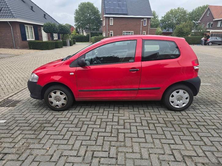 Volkswagen Fox 1.2 40KW 2007 Rood - Prima starters auto, Auto's, Volkswagen, Particulier, Fox, Airbags, Alarm, Mistlampen, Radio