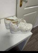 Bruidsschoenen, Kleding | Dames, Schoenen, Wit, Ophalen of Verzenden, Sneakers of Gympen, Zo goed als nieuw