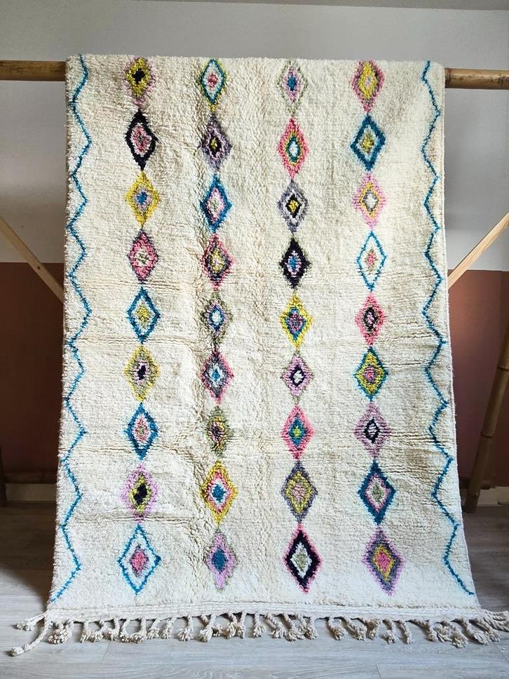 Berber vloerkleed Azilal Marokkaans tapijt puur wol 260x160, Huis en Inrichting, Stoffering | Tapijten en Kleden, Nieuw, 150 tot 200 cm