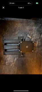 Blue built tv muurbeugel verschuifbare, Audio, Tv en Foto, Televisiebeugels, Ophalen of Verzenden, Zo goed als nieuw