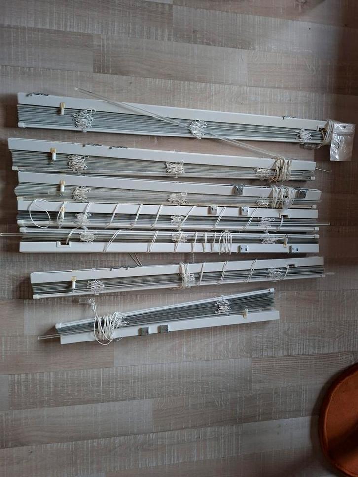 Jaloezieën - diverse maten, Huis en Inrichting, Stoffering | Gordijnen en Lamellen, Gebruikt, 100 tot 150 cm, 50 tot 100 cm, Wit