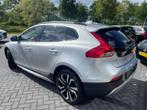 Volvo V40 Cross Country 2.0 D2 Summum | Digitale Cockpit | N, Voorwielaandrijving, Zwart, Bedrijf, 26 km/l