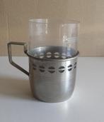 Kristallen Theeglas in metalen (rvs?) houder, Ophalen of Verzenden