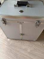 Zilveren pedicure of makeup koffer met Slot, Ophalen of Verzenden, Zo goed als nieuw, Grijs, Met slot