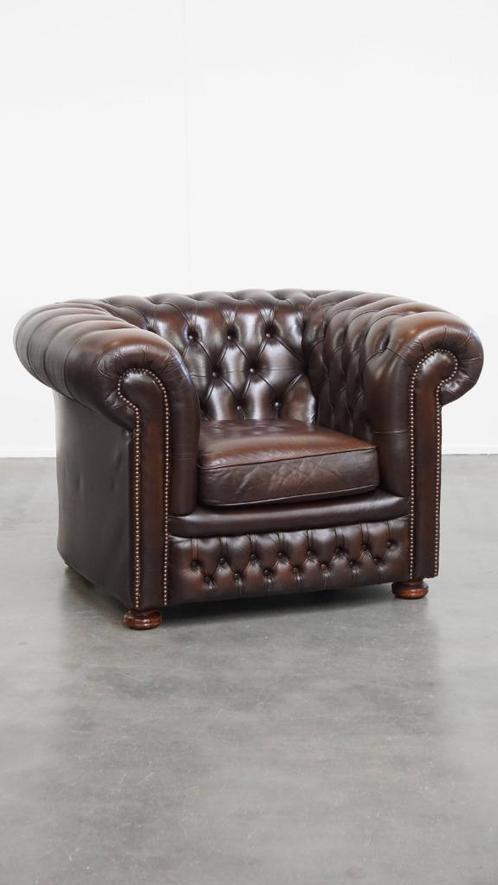 Imposante, Engelse rundleren chesterfield fauteuil, Huis en Inrichting, Fauteuils, Zo goed als nieuw, Leer, 100 tot 125 cm, 75 tot 100 cm