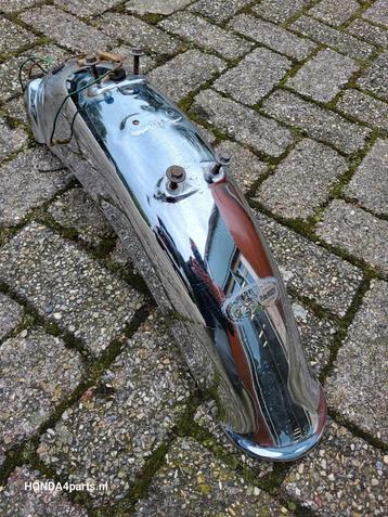Onderdelen CB360 HONDA beschikbaar voor biedingen