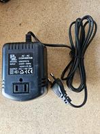 Omvormer 220 naar 110 volt, Ophalen, Zo goed als nieuw