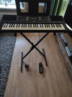 Yamaha PSR-E373, Muziek en Instrumenten, Keyboards, 61 toetsen, Aanslaggevoelig, Zo goed als nieuw, Yamaha