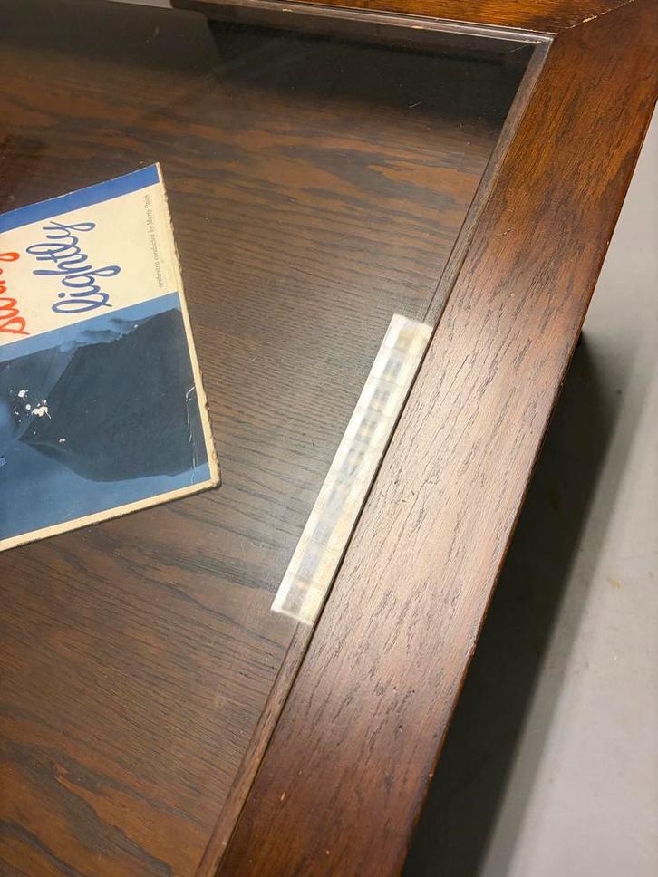 Vintage Salontafel met Glazen Blad 2 stuks, Huis en Inrichting, Tafels | Salontafels, Zo goed als nieuw, Minder dan 50 cm, 50 tot 100 cm