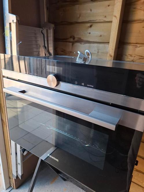 Compacte inbouw oven Siemens IQ700 met 4D hetelucht zgan!, Witgoed en Apparatuur, Ovens, Zo goed als nieuw, Inbouw, Oven met grill