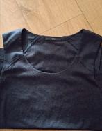 Donkergrijze Hugo boss top mt m, Ophalen of Verzenden, Zo goed als nieuw, Grijs, Zonder mouw