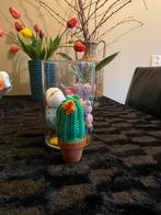 Gehaakte Cactus met Poppetje in Pot, Ophalen of Verzenden, Nieuw, Knutselwerk