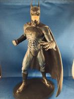 Batman solid statue - Uniek maw de enige, Verzamelen, Film en Tv, Ophalen of Verzenden, Nieuw, Film, Beeldje, Replica of Model