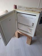 AEG Arctis 0802i built-in mini freezer (relay burnt), Witgoed en Apparatuur, Vriezers en Diepvrieskisten, Minder dan 85 cm, Minder dan 60 cm