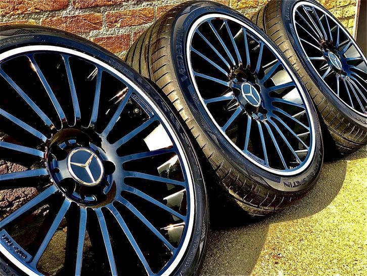 Mercedes A B C CLA velgen 18 inch zwart met nieuwe banden!, Auto-onderdelen, Banden en Velgen, Banden en Velgen, Zomerbanden, 18 inch