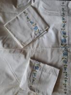 Mooie lakens met versiering /borduursel jaren 60, Antiek en Kunst, Antiek | Kleden en Textiel, Ophalen of Verzenden