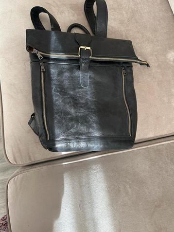 Zwarte leren tas beschikbaar voor biedingen