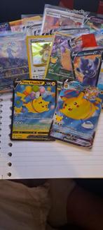 Flying Pikachu V & Flying Pikachu VMAX, Verzenden, Zo goed als nieuw, Meerdere kaarten, Foil