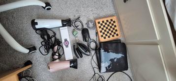 Diverse spullen doe een bod beschikbaar voor biedingen