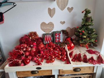 Mooie Grote Vintage Kerstboom Decoratie Set Rood  beschikbaar voor biedingen