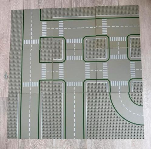 LEGO wegplaten - klassiek grijs met groen (9 stuks), Kinderen en Baby's, Speelgoed | Duplo en Lego, Zo goed als nieuw, Ophalen of Verzenden