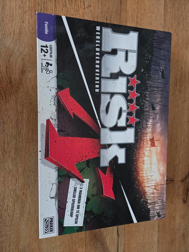 Spel Risk, Hobby en Vrije tijd, Gezelschapsspellen | Bordspellen, Zo goed als nieuw, Drie of vier spelers, Ophalen