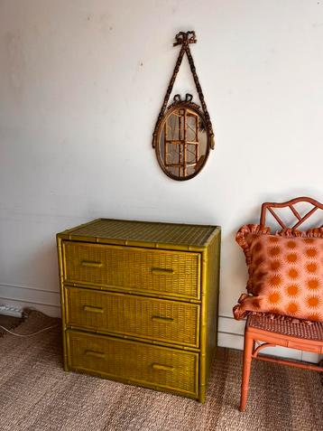 Faux Bamboo ladekast vintage beschikbaar voor biedingen