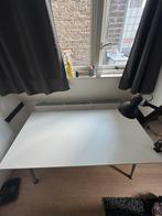 Ikea Thyge desk, Huis en Inrichting, Ophalen, Zo goed als nieuw