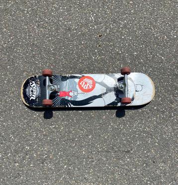 Goed skateboard – gebruikt maar topconditie beschikbaar voor biedingen