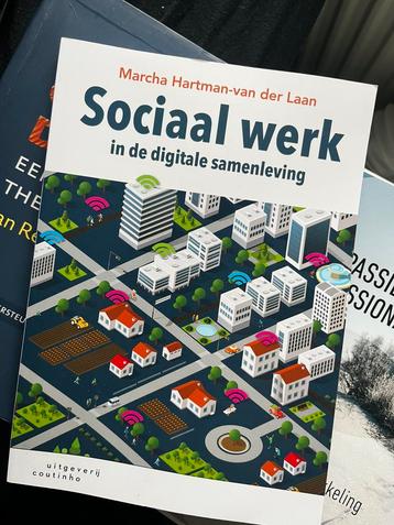 Social work boeken beschikbaar voor biedingen