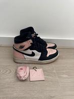Nike Air Jordan 1 Atmosphere - Maat 39, Kleding | Dames, Schoenen, Nike, Ophalen of Verzenden, Sneakers of Gympen, Roze