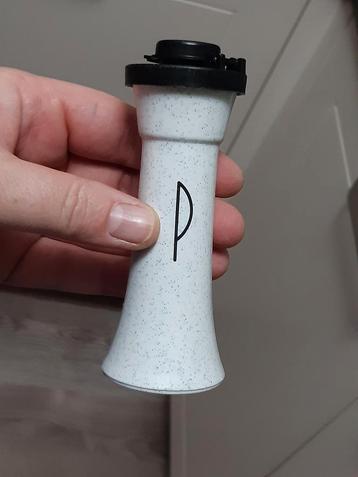 Tupperware vintage peper vaatje  beschikbaar voor biedingen