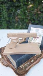 Goudkleurig decoratief wapen, pistool op plateau, gun, Ophalen of Verzenden